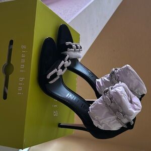 Gianna Bini Black Vivvia Heels size 10M